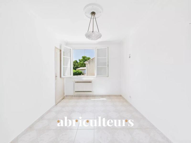 Maison - 94 m² - 5 pièces