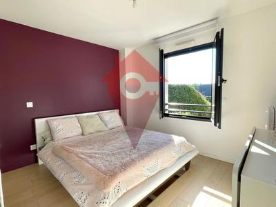 Maison - 111 m² - 4 pièces