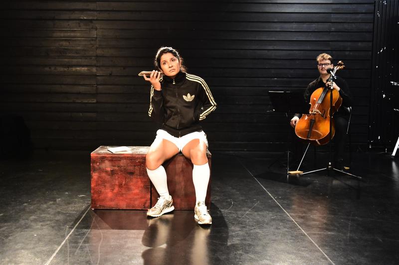 Soirée Spectacle Numéro Dys + Dîner Épicurieux