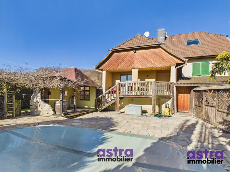 Maison - 150 m² - 5 pièces