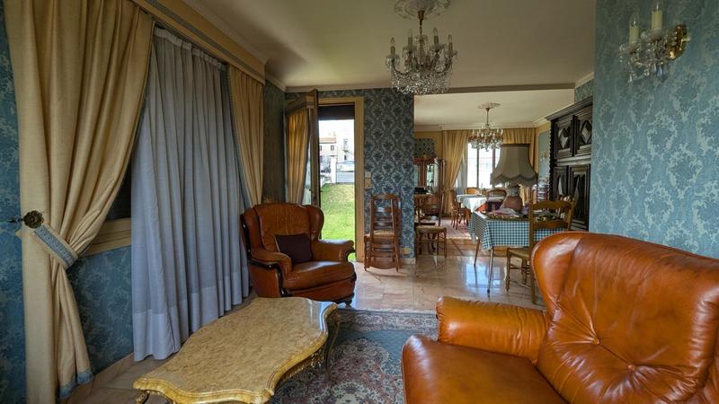 Maison - 151 m² - 6 pièces