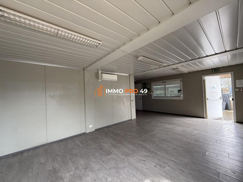 Terrain commercial - 7 000 m²