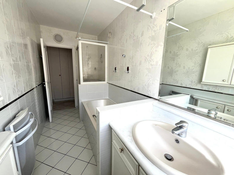 Appartement - 76 m² - 3 pièces