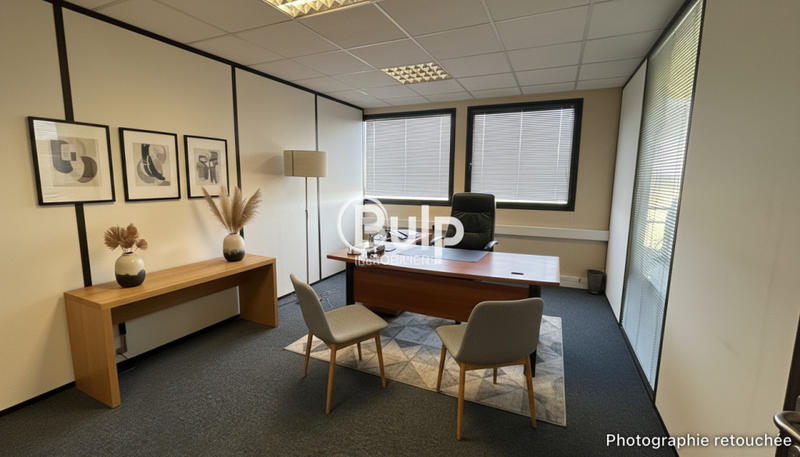 Bureau - 97 m² - 5 pièces