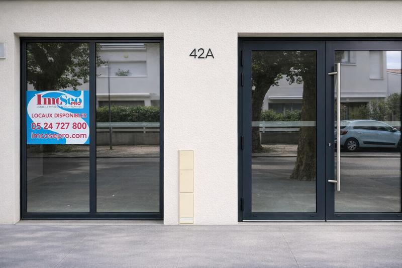 Local commercial - 112 m²