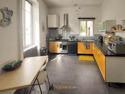 Maison de ville - 140 m² - 7 pièces