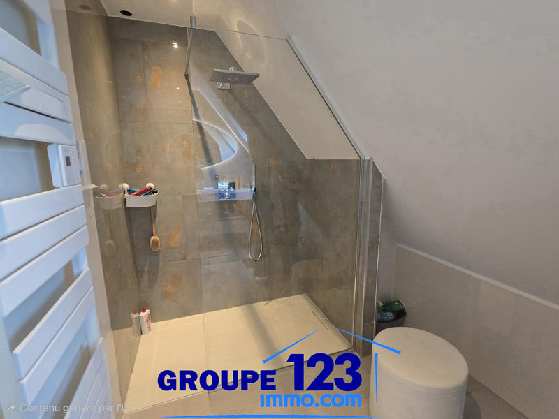 Maison - 170 m² - 7 pièces