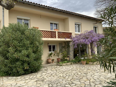 Maison - 170 m² - 6 pièces