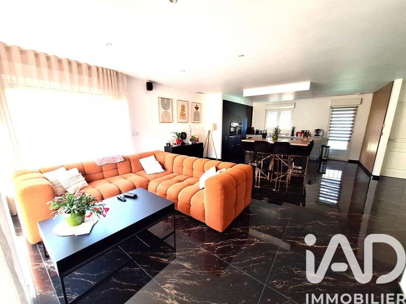 Maison - 130 m² - 5 pièces