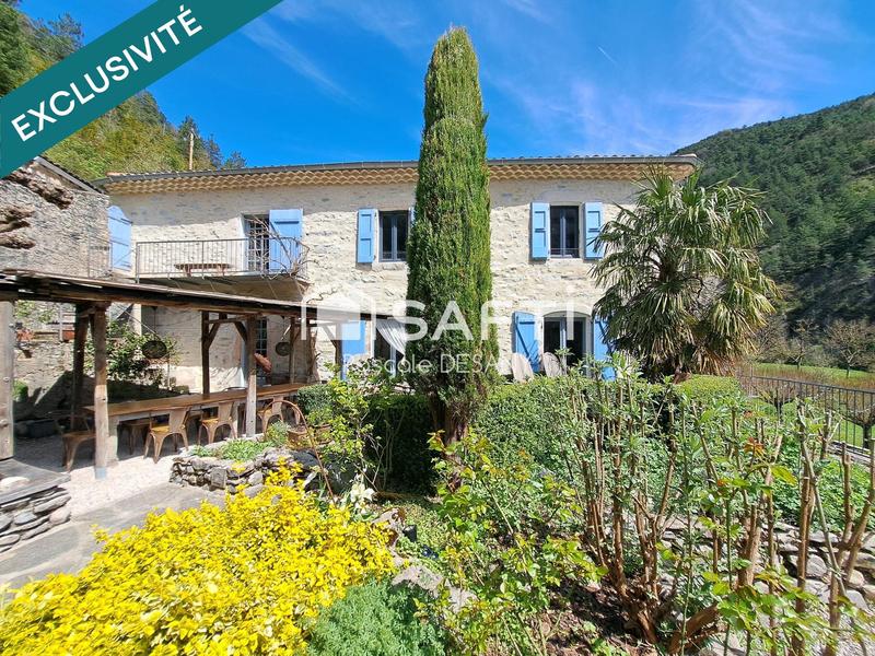 Maison - 265 m² - 8 pièces