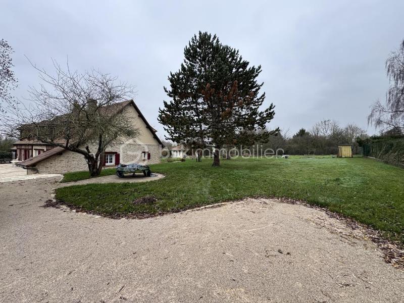 Maison ancienne - 261 m² - 8 pièces