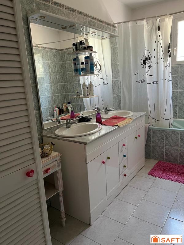 Maison - 90 m² - 4 pièces