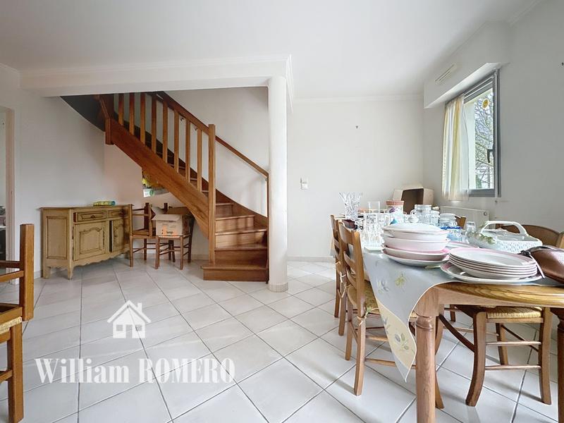 Maison - 97 m² - 5 pièces