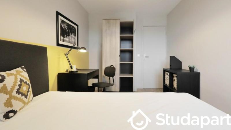 Chambre - 10 m² - 1 pièce