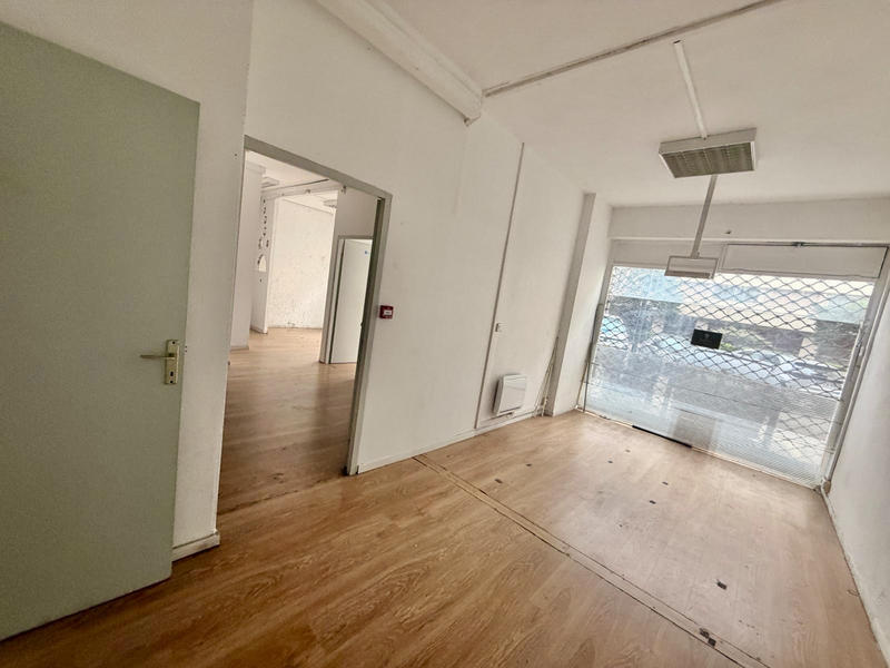 Local commercial - 81 m²