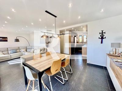 Appartement - 80 m² - 4 pièces