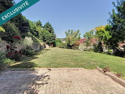 Maison - 180 m² - 6 pièces