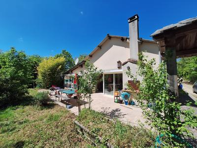Maison traditionnelle - 86 m² - 5 pièces