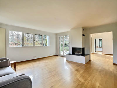 Maison - 203 m² - 7 pièces