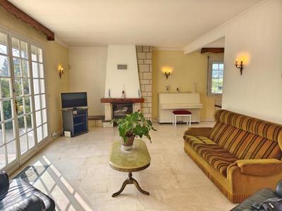 Maison - 168 m² - 6 pièces