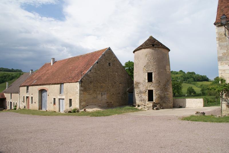 Corps de ferme - 390 m² - 15 pièces