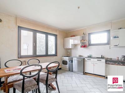 Maison - 94 m² - 4 pièces