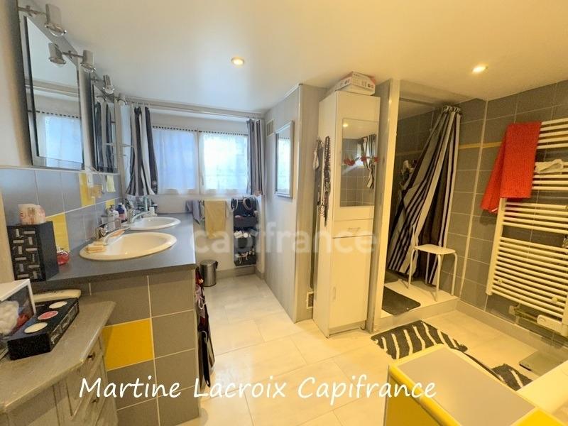 Maison de campagne - 200 m² - 8 pièces