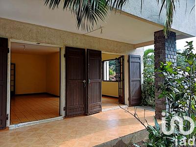 Maison - 174 m² - 8 pièces