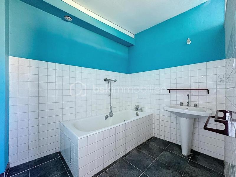 Maison traditionnelle - 158 m² - 6 pièces