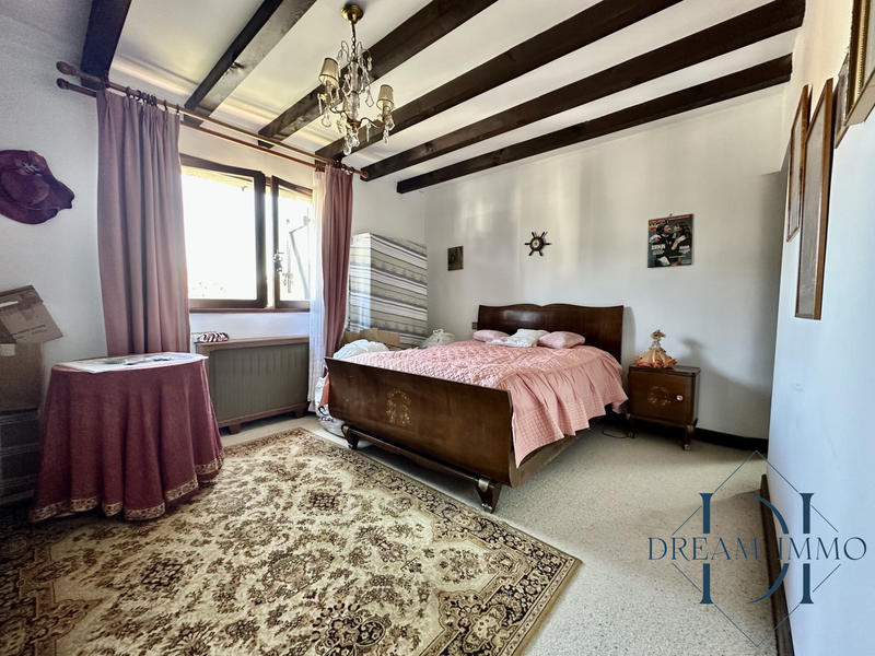 Maison ancienne - 322 m² - 7 pièces