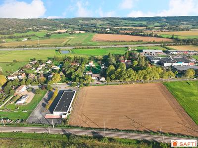 Local commercial - 255 m² - 1 pièce