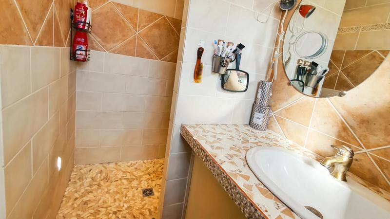 Maison - 204 m² - 5 pièces