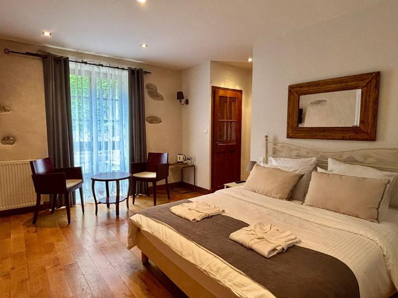 Maison - 394 m² - 9 pièces