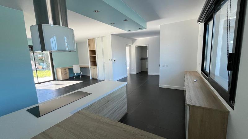 Maison - 180 m² - 4 pièces