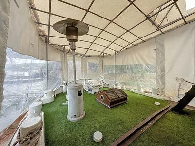 Local d'activités - 200 m²