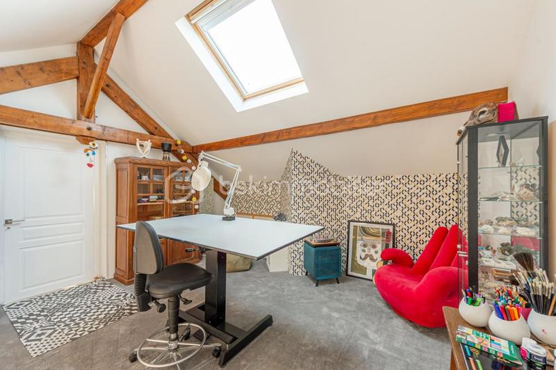 Corps de ferme - 218 m² - 6 pièces