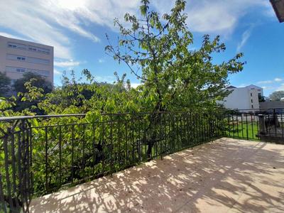 Appartement - 80 m² - 3 pièces