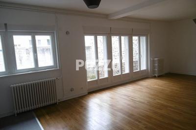 Appartement - 105 m² - 5 pièces