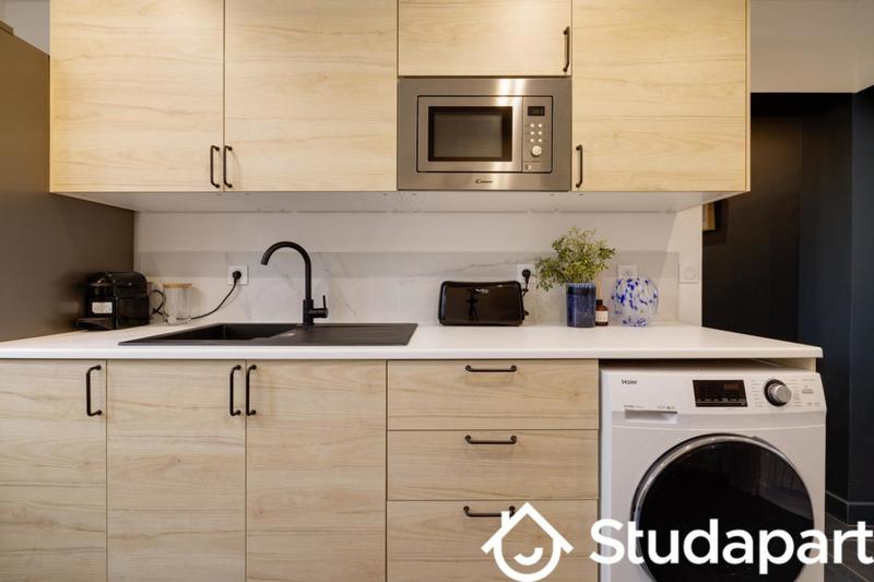 Chambre - 9 m² - 1 pièce