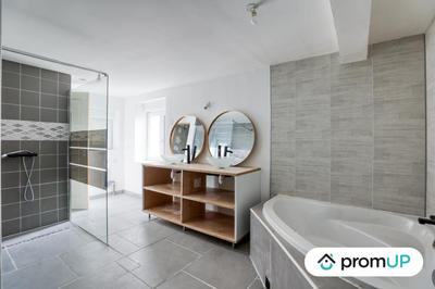 Maison - 133 m² - 7 pièces