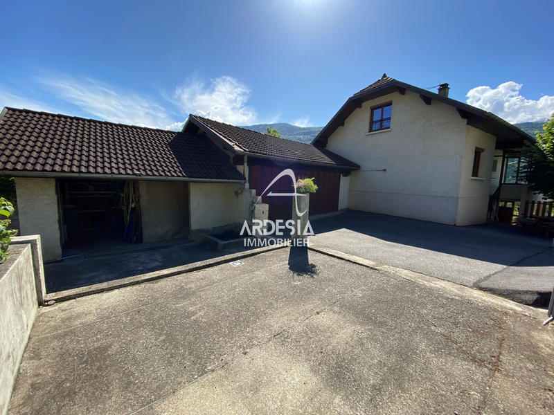 Maison - 108 m² - 5 pièces