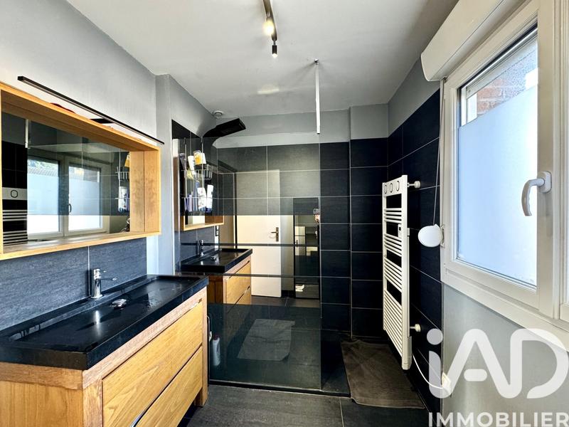 Maison - 105 m² - 6 pièces