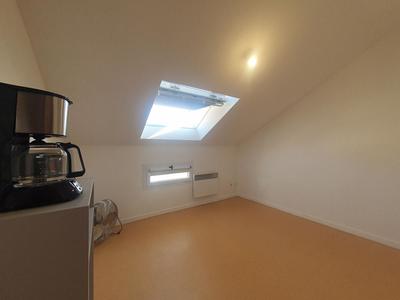 Studio - 15 m² - 1 pièce