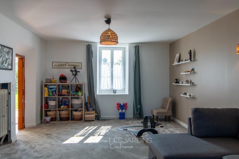 Maison - 137 m² - 5 pièces