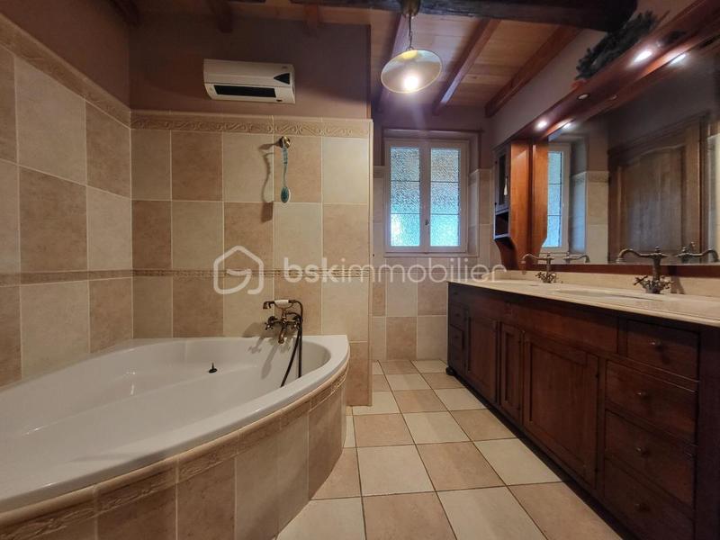 Maison en pierre - 118 m² - 4 pièces