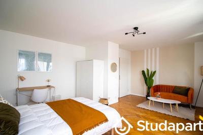 Chambre - 15 m² - 1 pièce