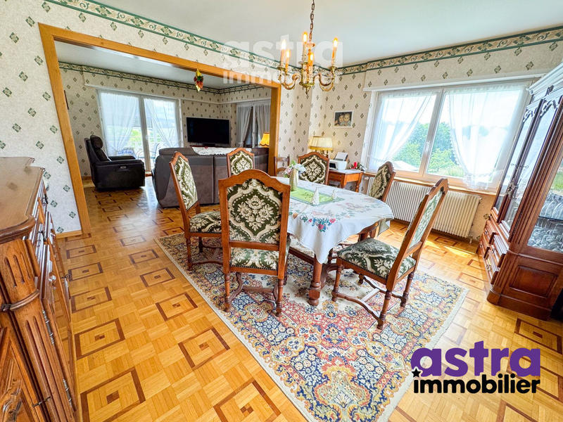 Appartement - 189 m² - 8 pièces