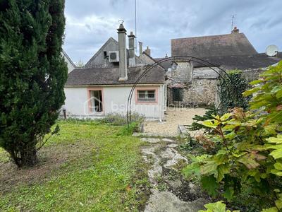 Maison - 98 m² - 4 pièces