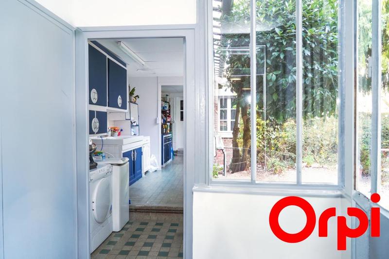 Maison - 340 m² - 7 pièces