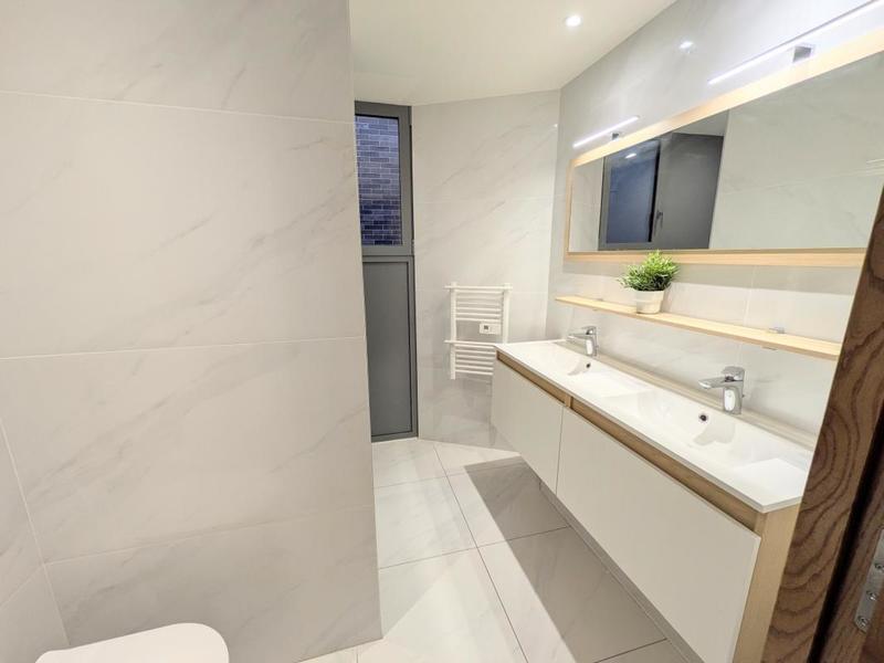 Maison - 160 m² - 4 pièces